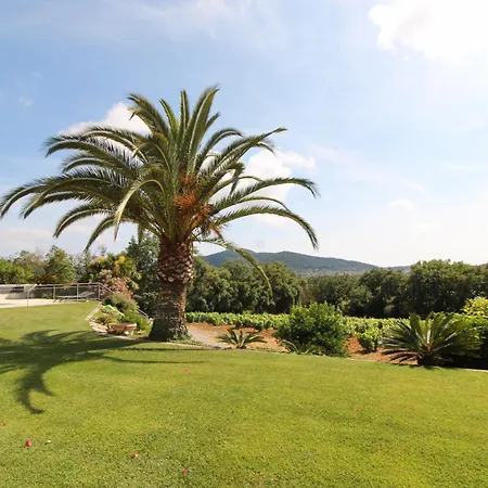 Le Domaine Des Vignes-spacieuse Villa/piscine Villa Hyeres