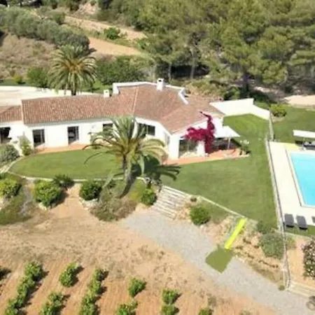 Le Domaine Des Vignes-spacieuse Villa/piscine